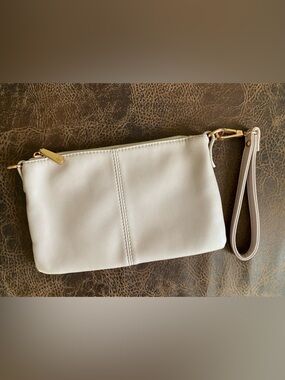 Charming Charlie Dusty Pink PurseWristlet Clutch - Minimalist Travel
